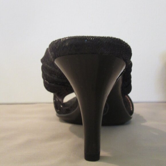 NEW Sofft Heels, European Quality Design, Leather Top/Sole - Picture 7 of 11